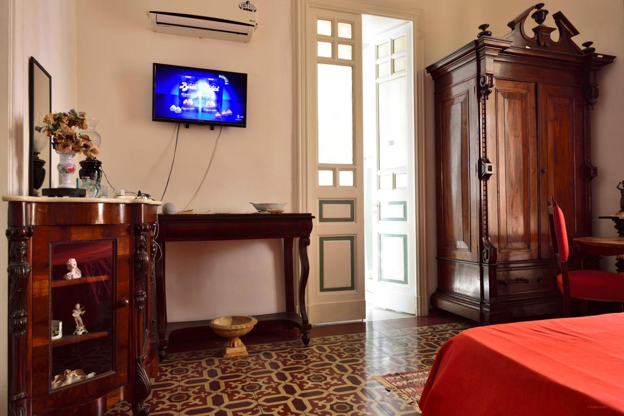Bed and Breakfast A Casa Di Laura Katania Zewnętrze zdjęcie