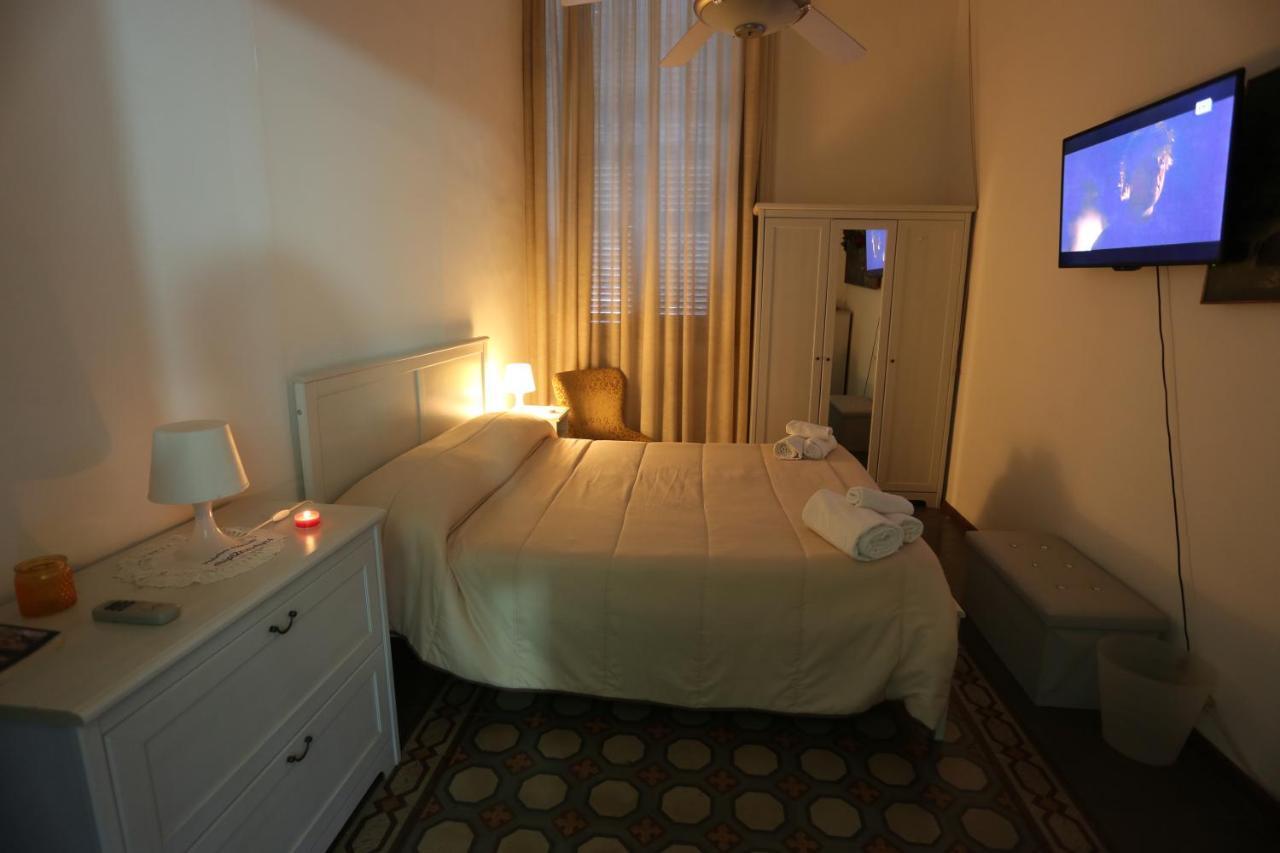 Bed and Breakfast A Casa Di Laura Katania Zewnętrze zdjęcie